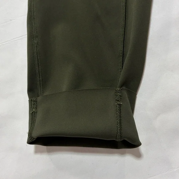 Lululemon olive green leggings size 6 - Picture 8 of 10